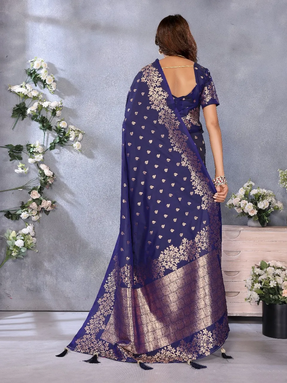 Banarasi silk saree - Image 4 in Surat